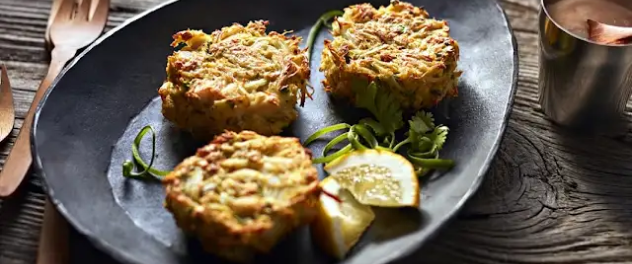 Crab Cakes and Spicy Remoulade Sauce