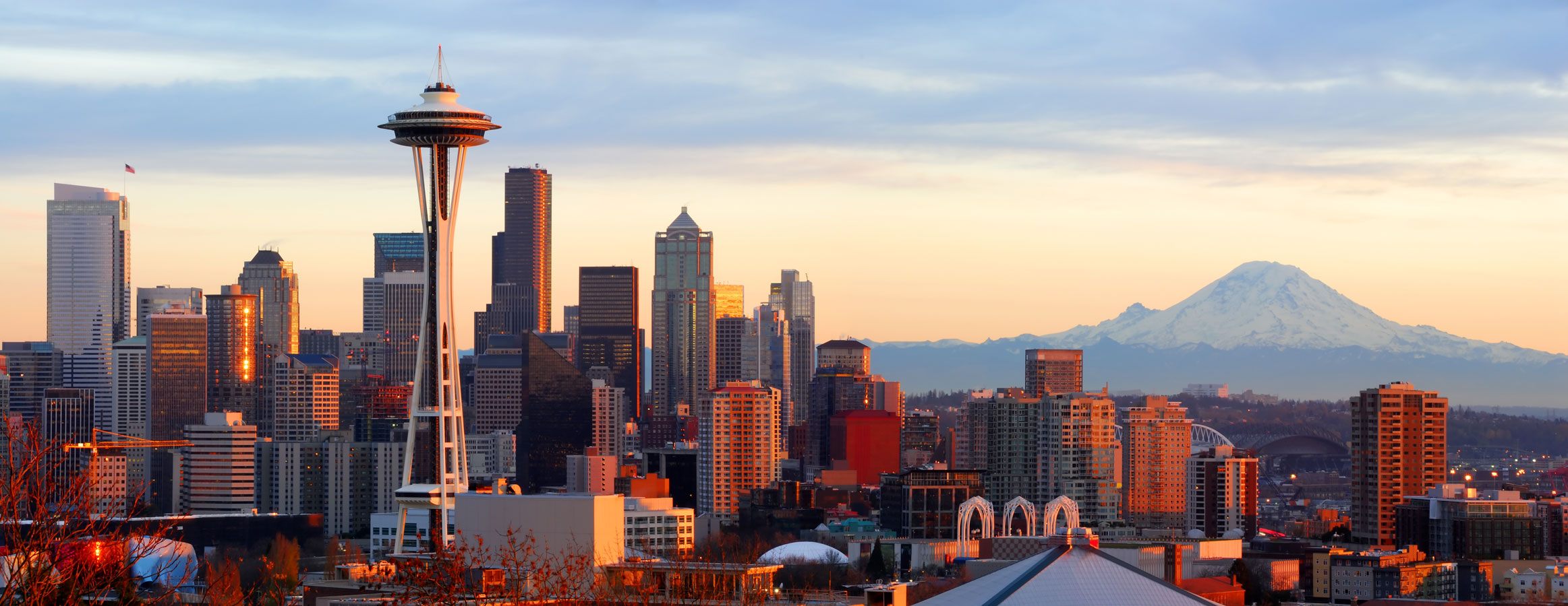 The beautiful Seattle skyline awash in the afternoon sun.