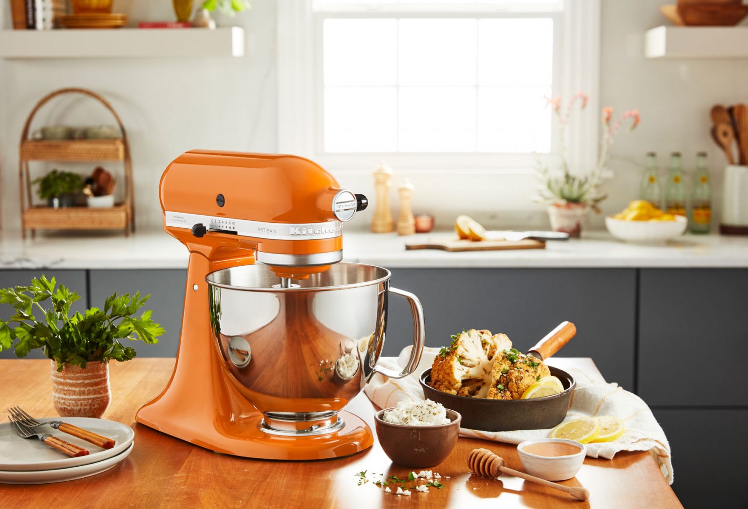 A Stand Mixer in Honey.