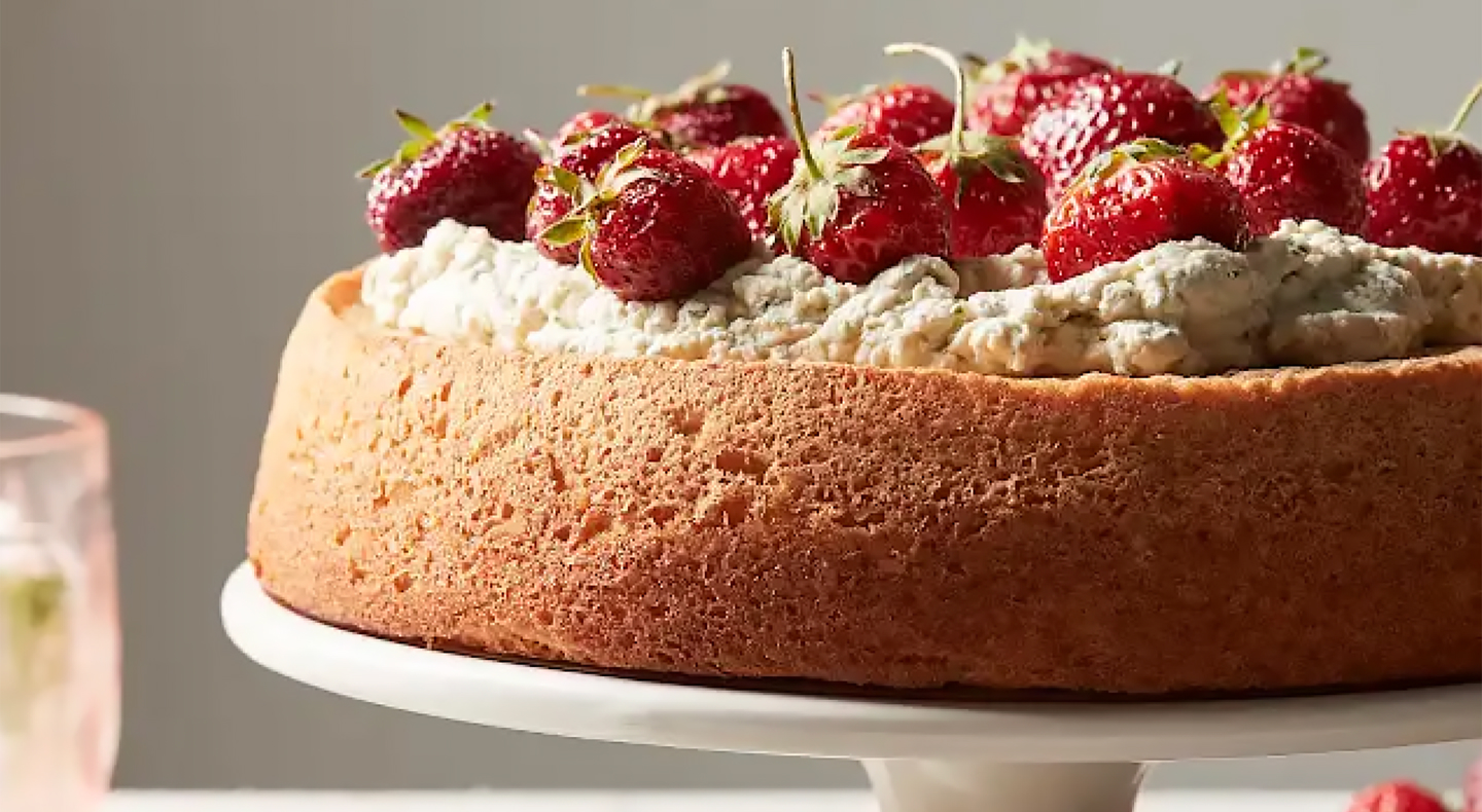 Chiffon cake with strawberries on top