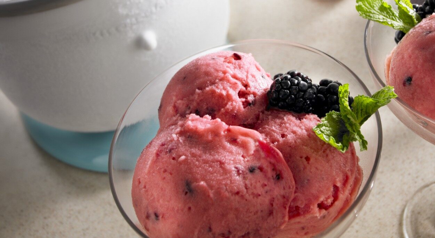 Blackberry sorbet in a glass bowl