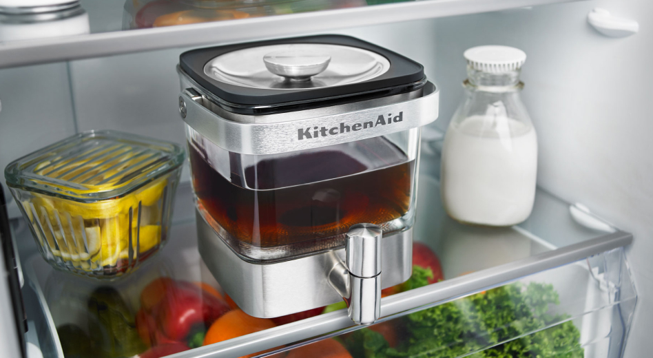 Cold brew coffee machine in refrigerator