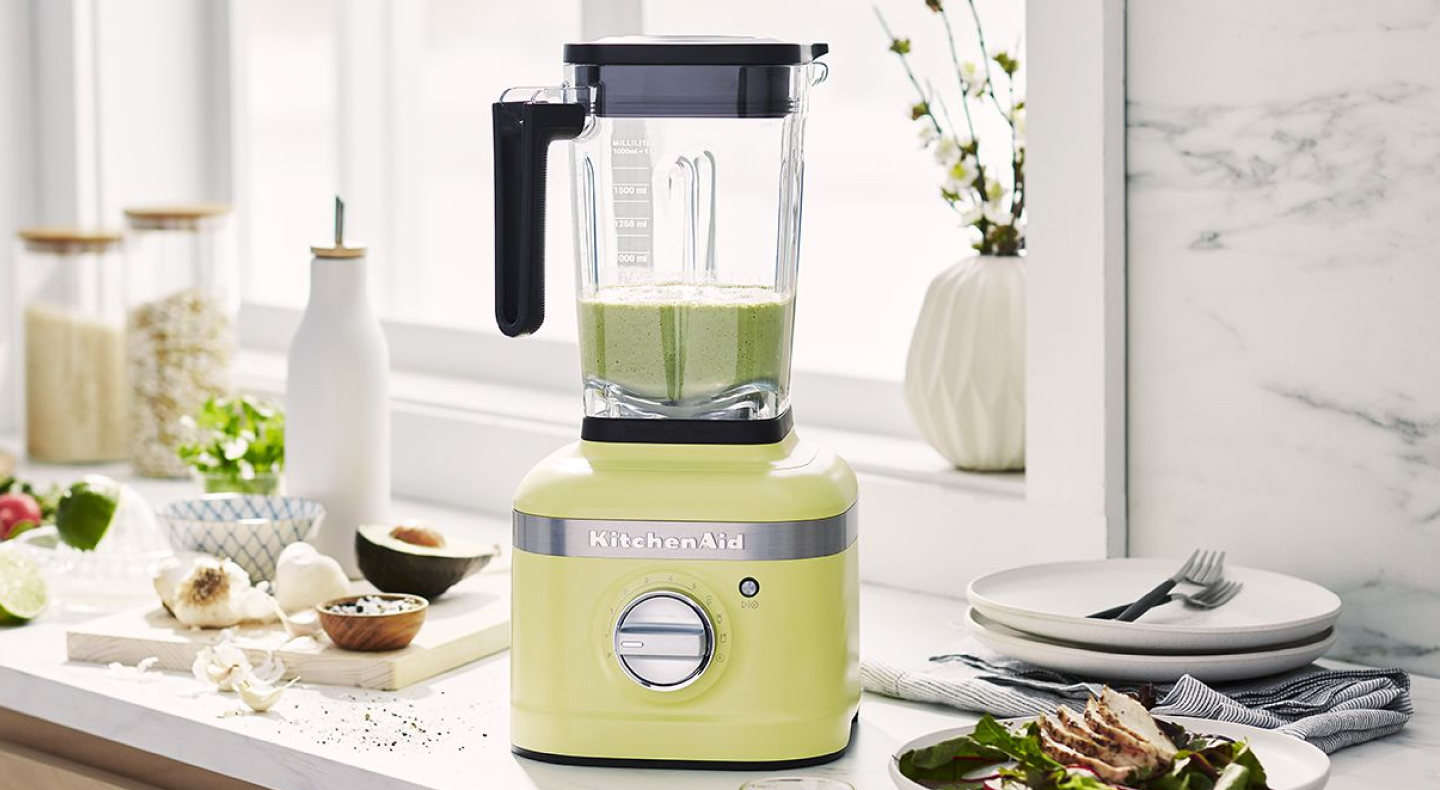 Chutney in blender on kitchen counter
