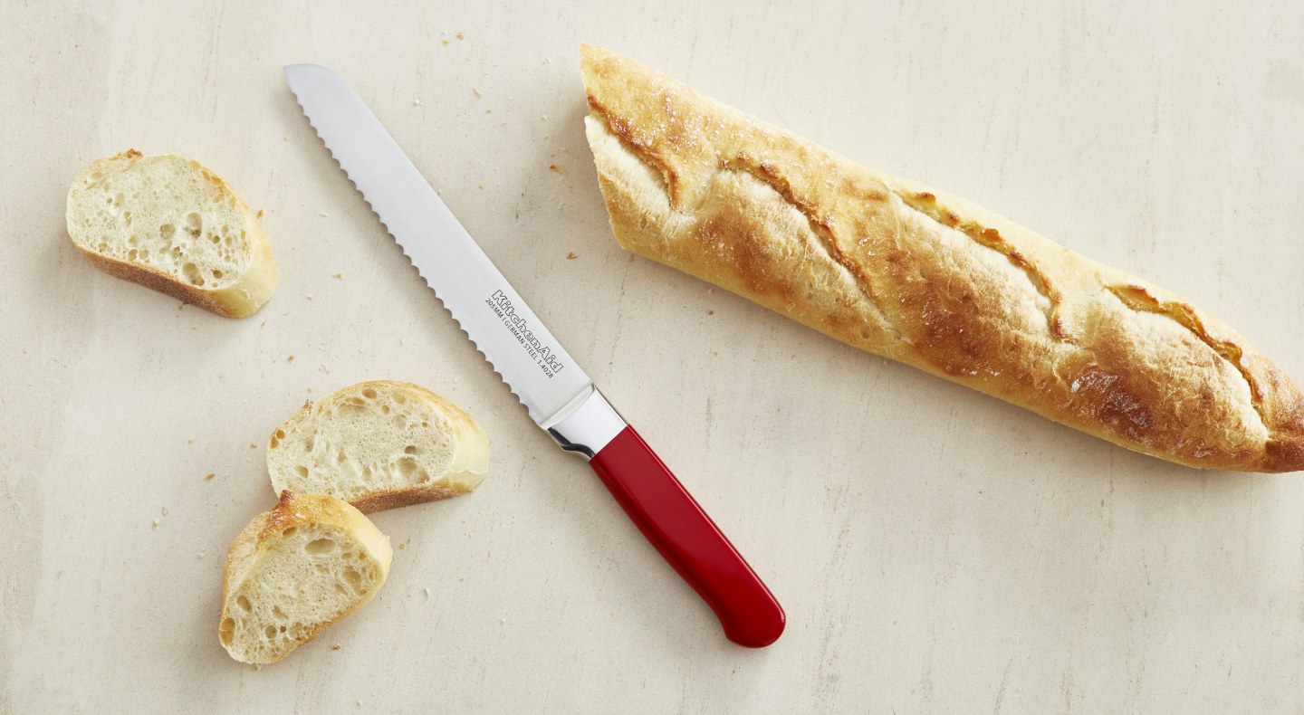 A baguette sliced into pieces