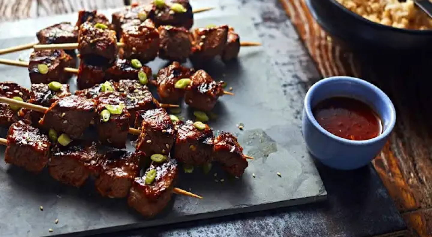 Sriracha chicken skewers