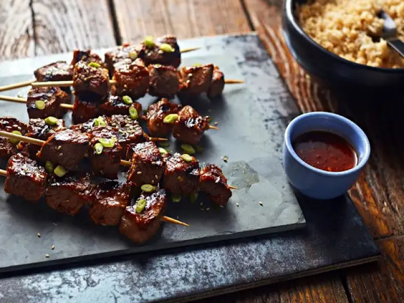 Sriracha chicken skewers