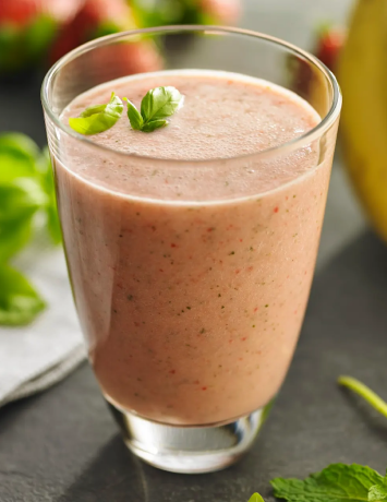 Strawberry banana smoothie