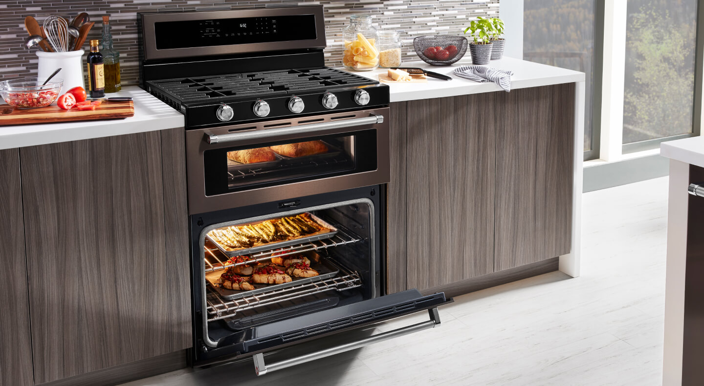 Food cooking in a KitchenAid® range