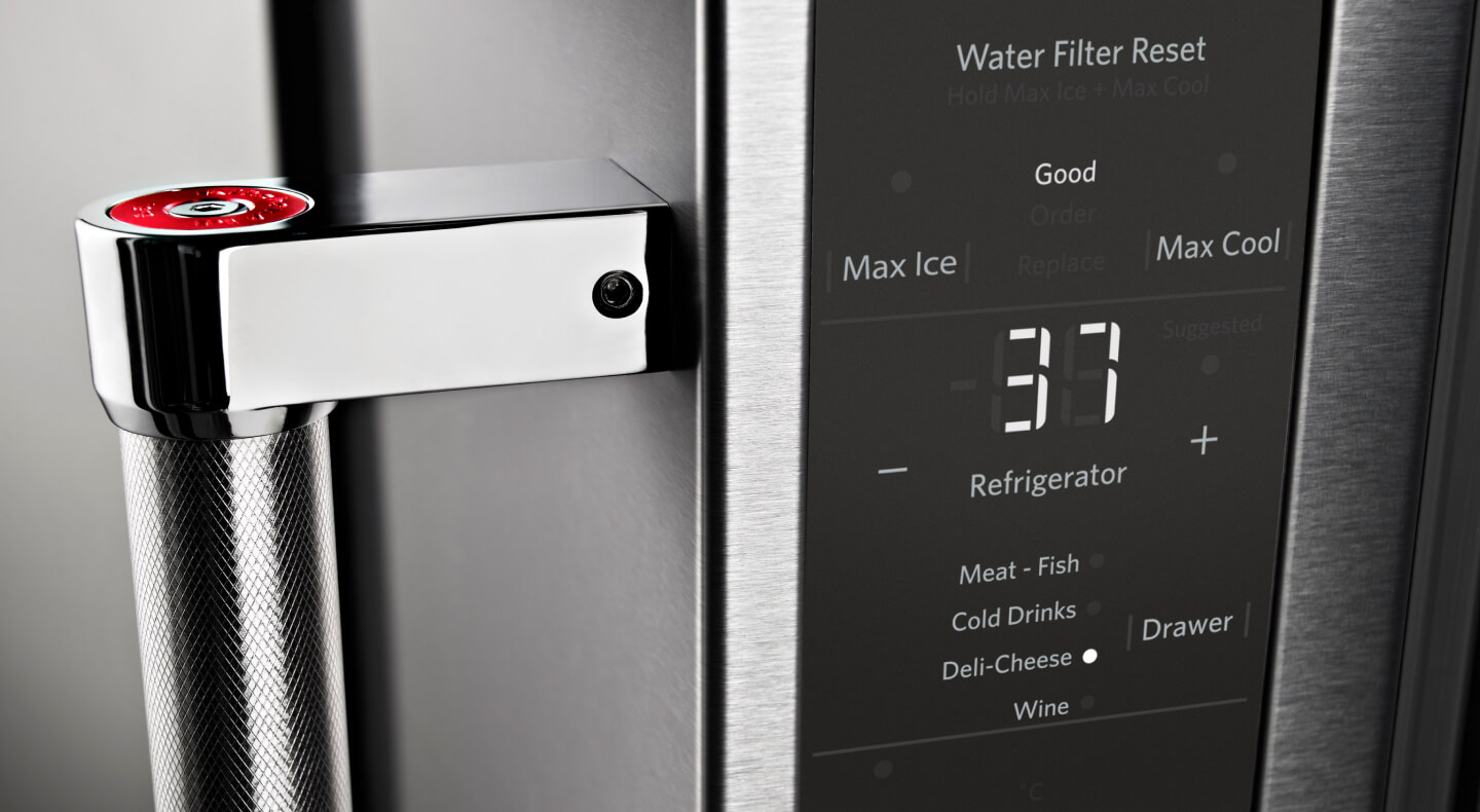 Digital temperature control panel set to 37°F