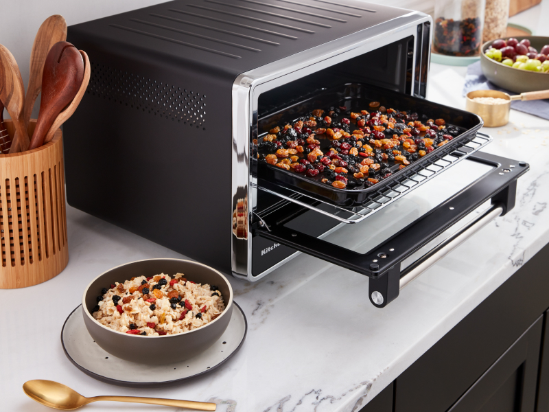 Dehydrating fruit in a a KitchenAid® toaster oven
