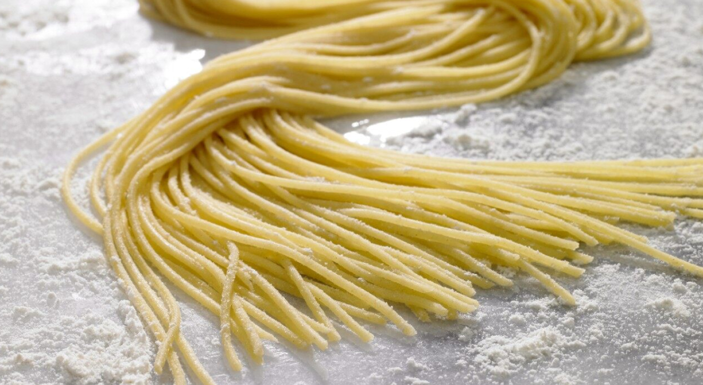 Spaghetti noodles
