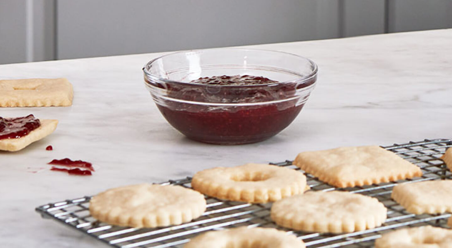 A bowl of dessert topping