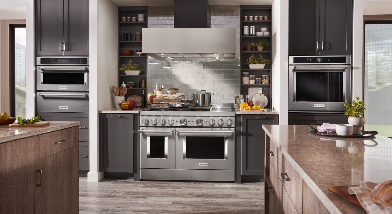 High-performance commercial stoves from KitchenAid